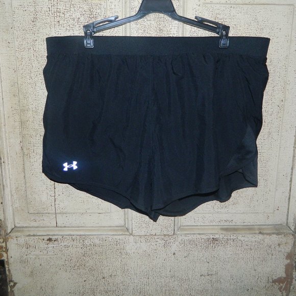 Under Armour Women's Fly By 2.0 Shorts Size XL (M-29) - Picture 1 of 4